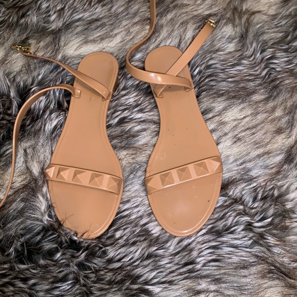 Strap up sandals! - Picture 2 of 2